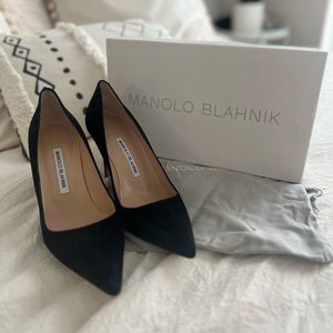 Black 90mm Manolo Blahnik Suede Pumps
